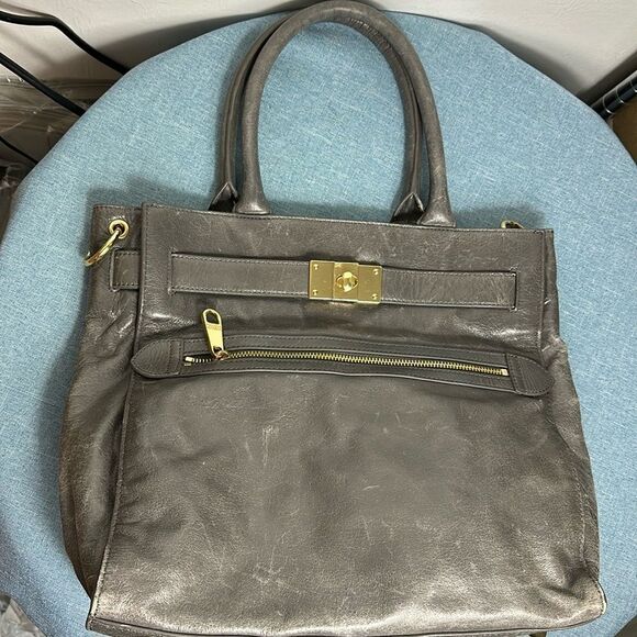 Badgley Mischka Gray Leather Shoulder Bag Tote With Turnlock Clasp - Picture 1 of 10